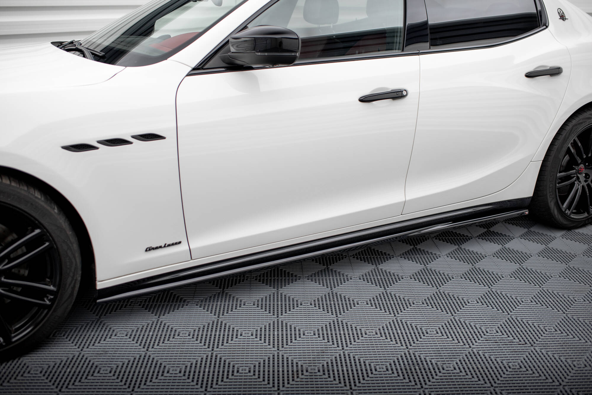 Side Skirts Diffusers Maserati Ghibli Mk3 Facelift - 3