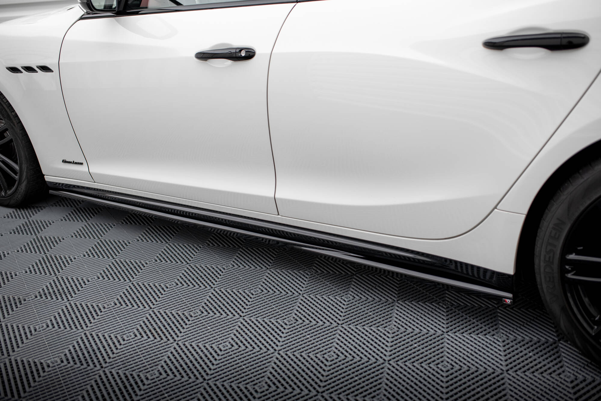Side Skirts Diffusers Maserati Ghibli Mk3 Facelift - 4