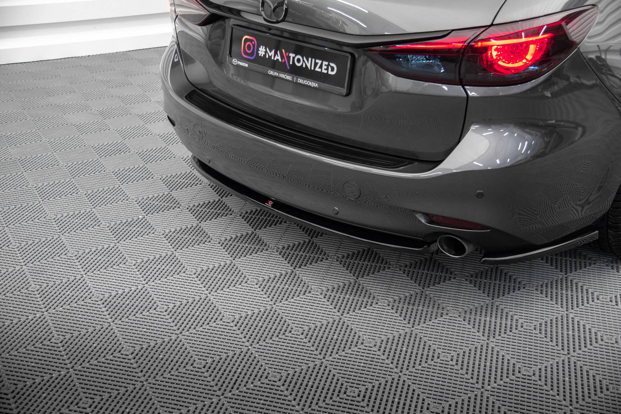Central Rear Splitter Mazda 6 Mk3 Facelift - 3