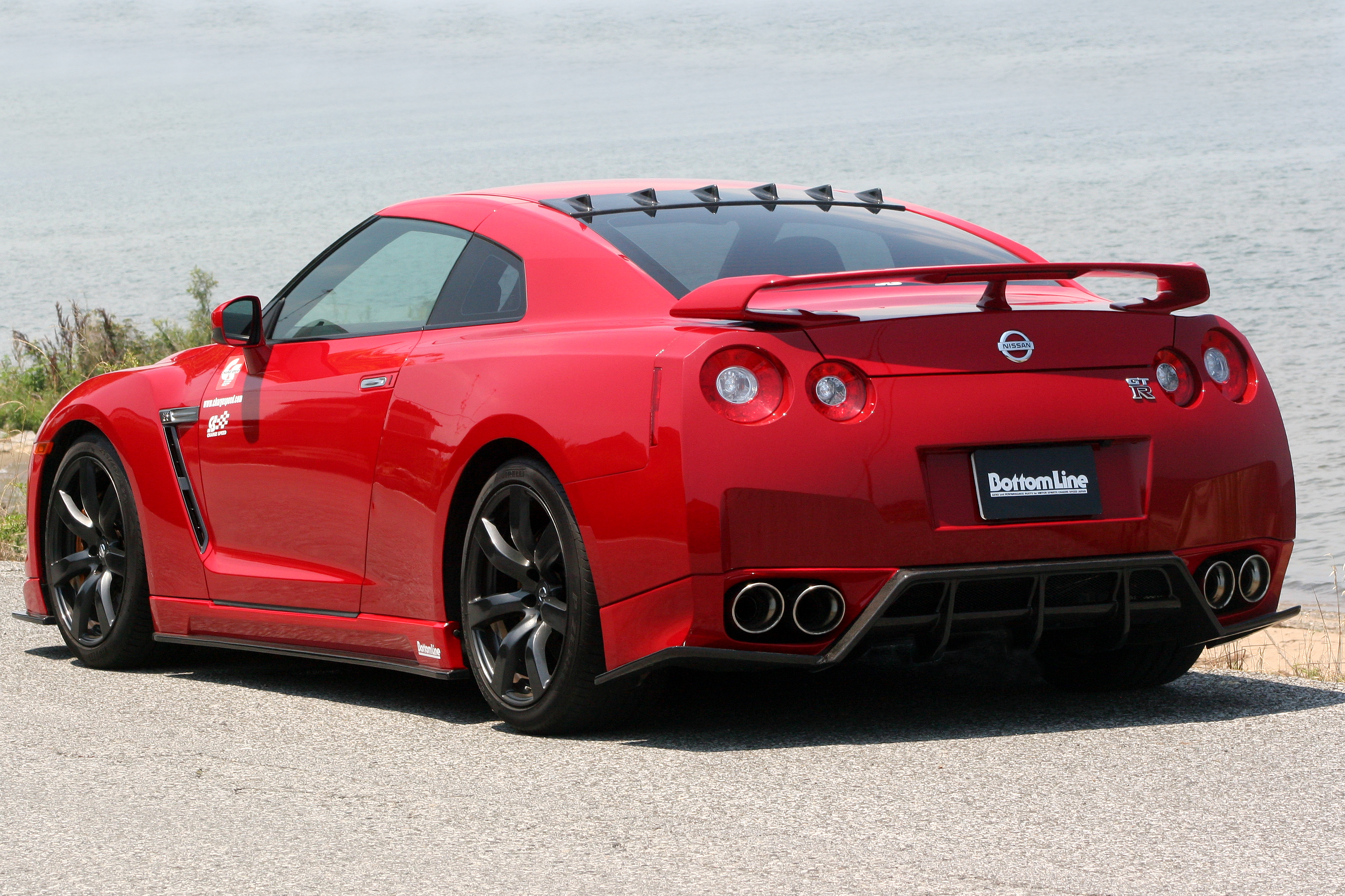 NISSAN GTR R35 07-10 BOTTOMLINE DIFFUSER (FRP BLACK)