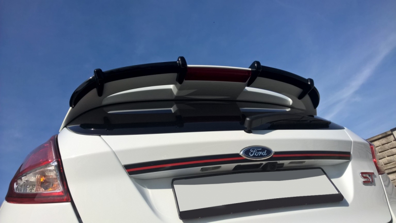 ROOF SPOILER EXTENSION FORD FIESTA MK7 ST / ZETEC S FACELIFT PRIMER PAINTED - 2