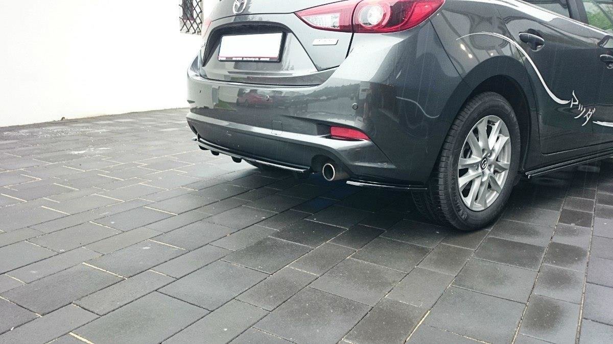 Central Rear Splitter (Vertical Bars) Mazda 3 Mk3 Facelift - 2