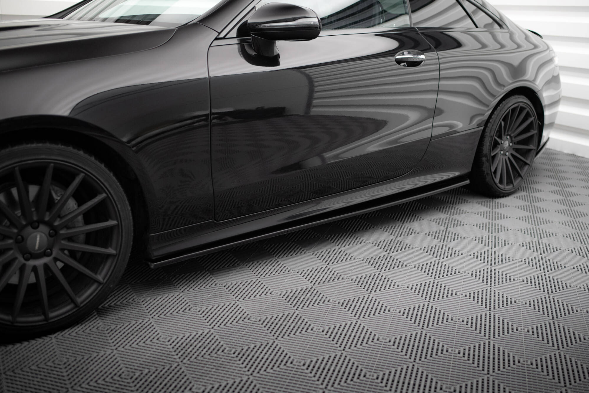 Side Skirts Diffusers Mercedes-Benz E-Class W213 Coupe (C238) / Cabriolet (A238) AMG-Line / 53 AMG - 4
