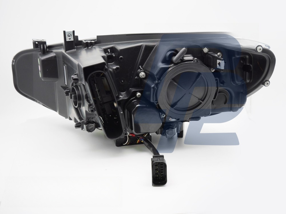 Xenon Headlights Black for BMW F32/F33 2013–2017 - 4