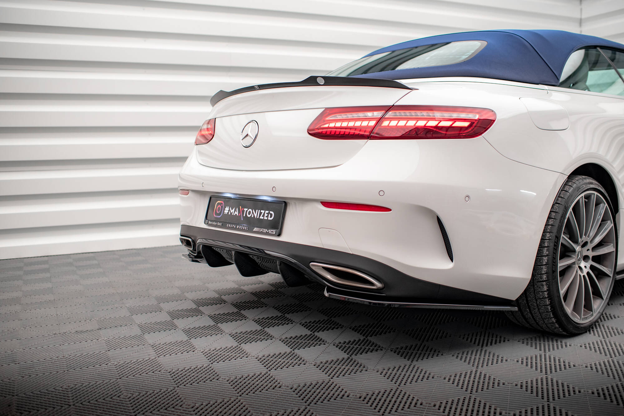 Rear Valance Mercedes-Benz E-Class W213 Coupe (C238) / Cabriolet (A238) AMG-Line - 3