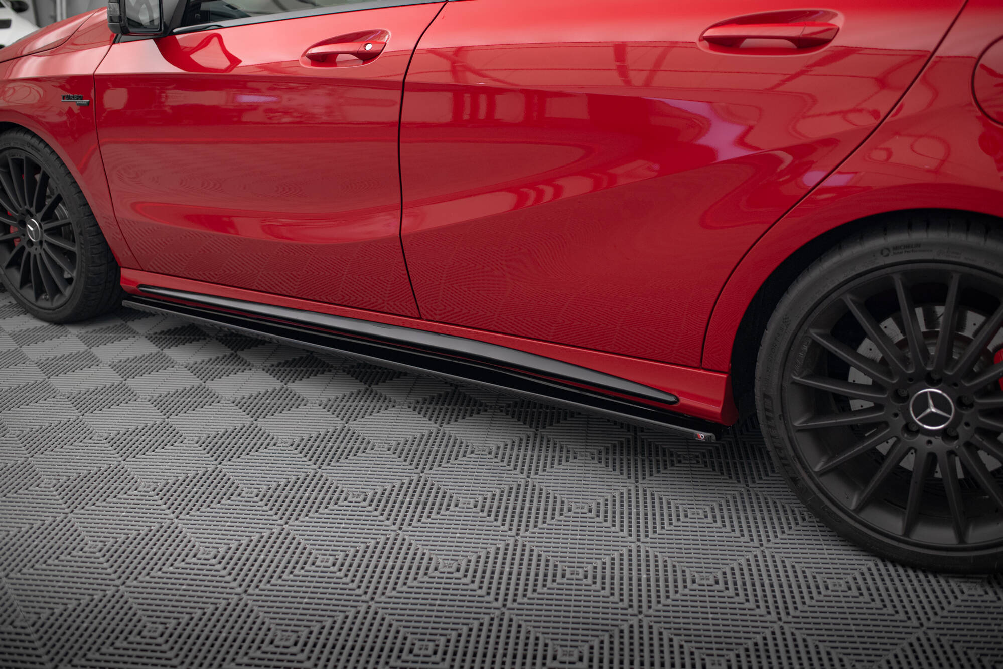 Side Skirts Diffusers Mercedes A W176 / CLA 117 AMG / CLA 117 AMG-Line Facelift - 3