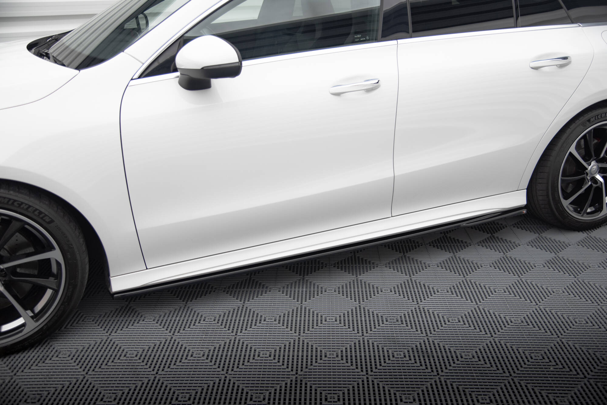 Side Skirts Diffusers Mercedes-Benz CLA AMG-Line C118 - 3