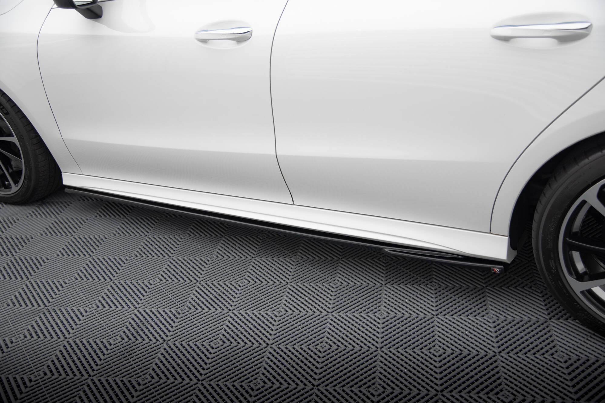 Side Skirts Diffusers Mercedes-Benz CLA AMG-Line C118 - 4