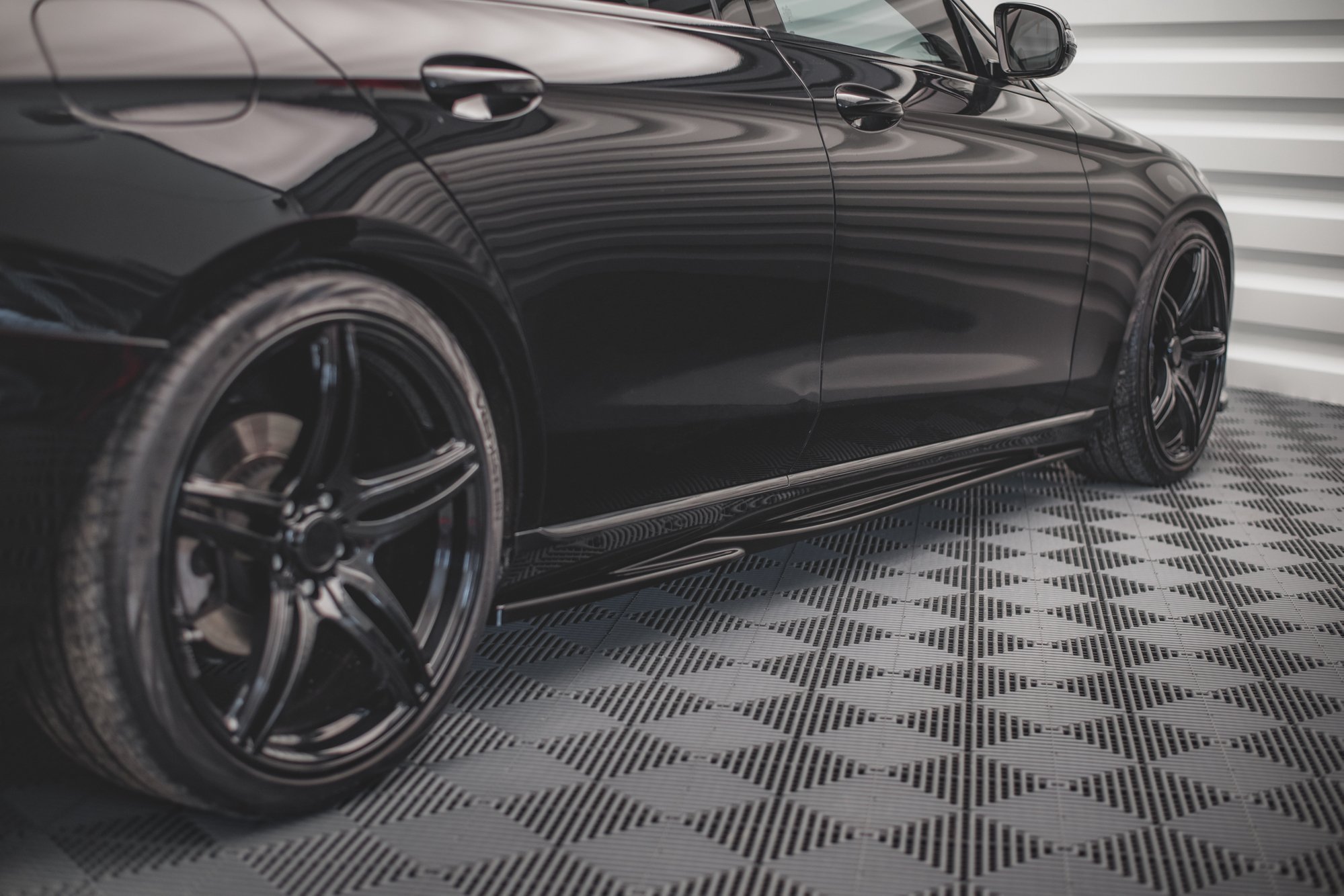 Side Skirts Diffusers Mercedes E W213 (2016-2021) - 2