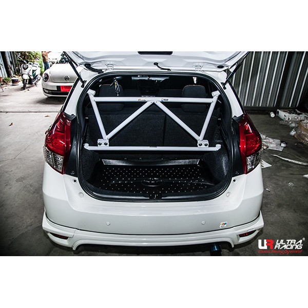 TOYOTA YARIS 10+ XP13  ULTRARACING 4-PUNKTS BAKRE CROSS STAG