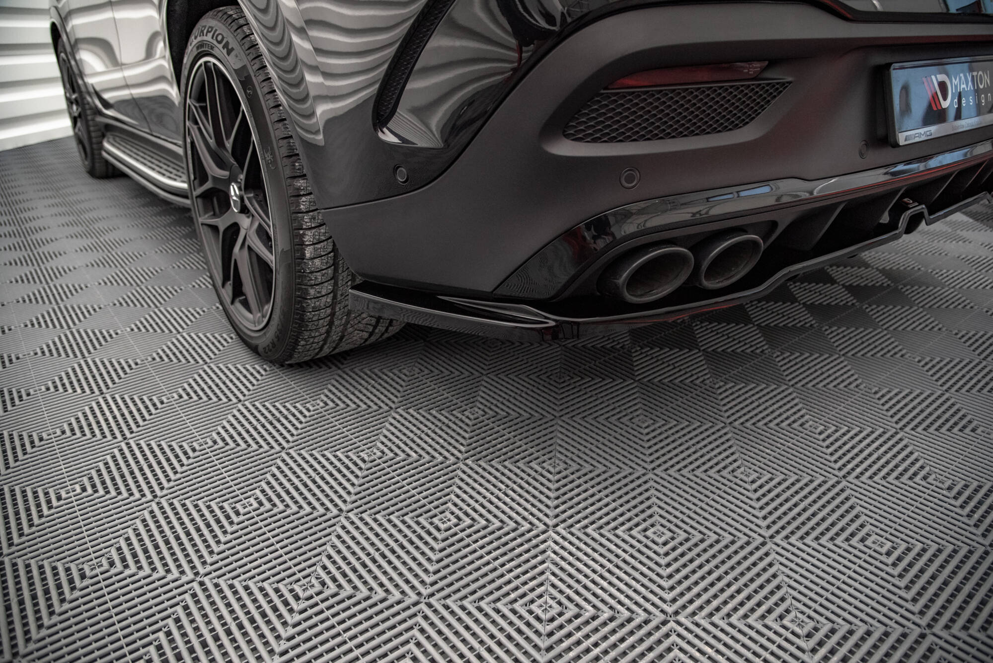 Central Rear Splitter (Vertical Bars) Mercedes AMG GLE Coupe C167 - 2