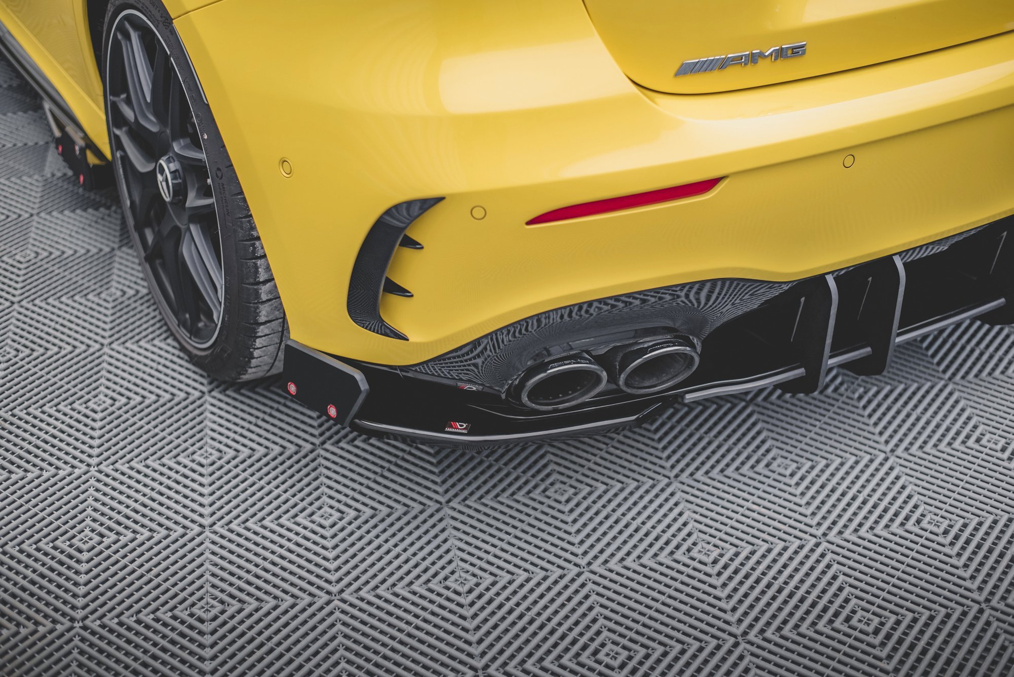 Rear Side Splitters V.2 + Flaps Mercedes AMG A 45 S Aero Pack W177 - 3