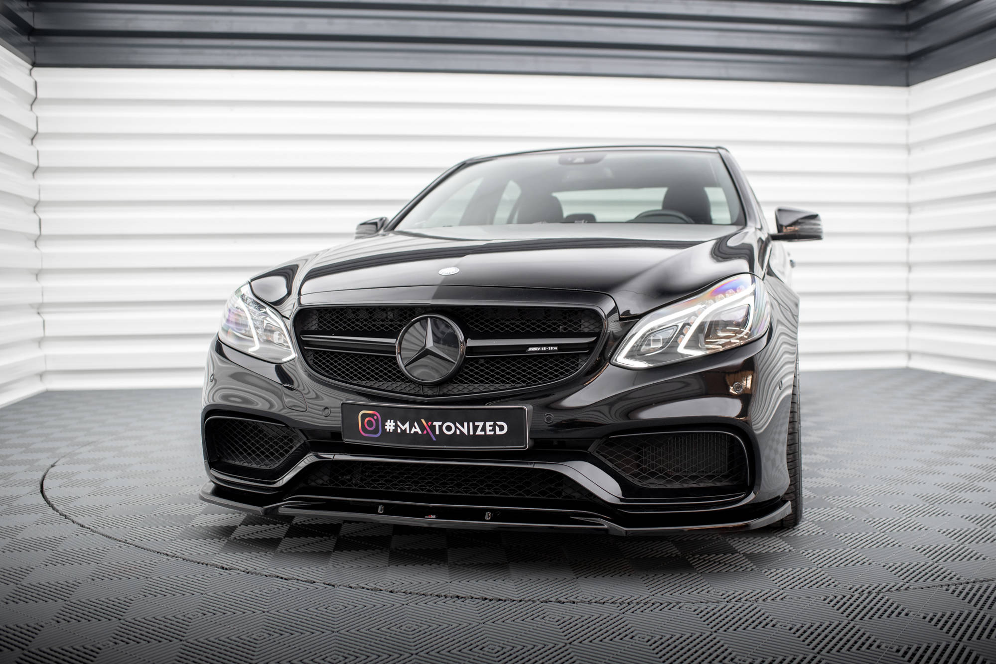 Front Splitter Mercedes E63 AMG Sedan W212 Facelift - 4