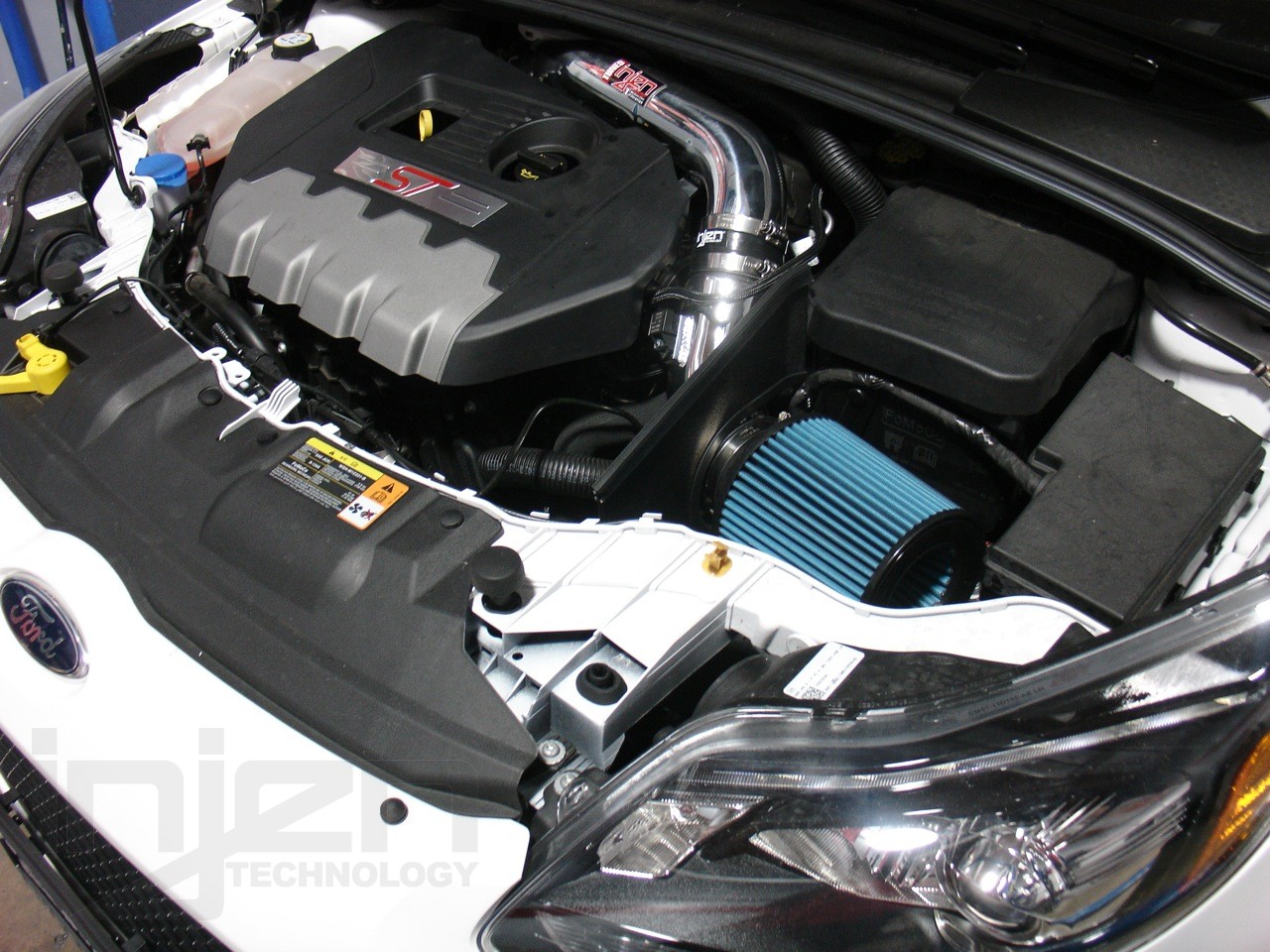 FORD FOCUS 13+ ST 2.0L TURBO AIR INTAKE SYSTEM [INJEN] - 2