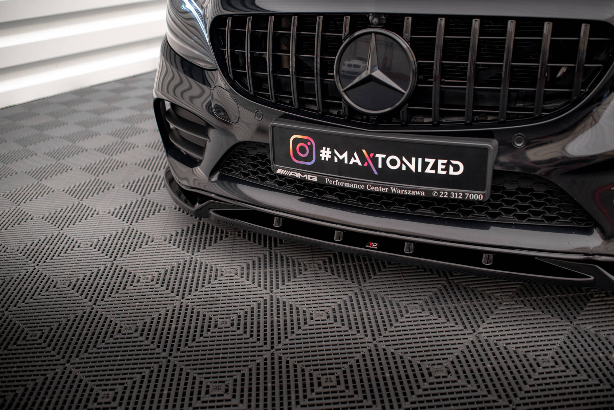 Front Splitter V.2 Mercedes-Benz C AMG Line Sedan / Coupe W205 / C205 Facelift - 3