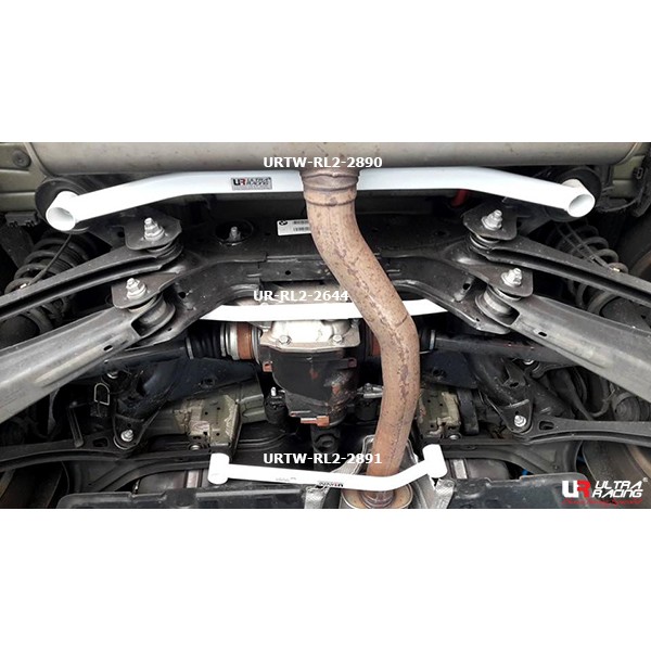 BMW X3 11+ ULTRARACING 2-POINT REAR LOWER BRACE 2644 - 6