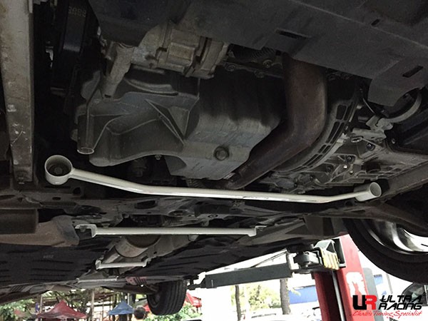 MERCEDES A250 / AMG 13+ W176 ULTRA-R 2P FRÄMRE NEDRE STABILISERINGSSTAG