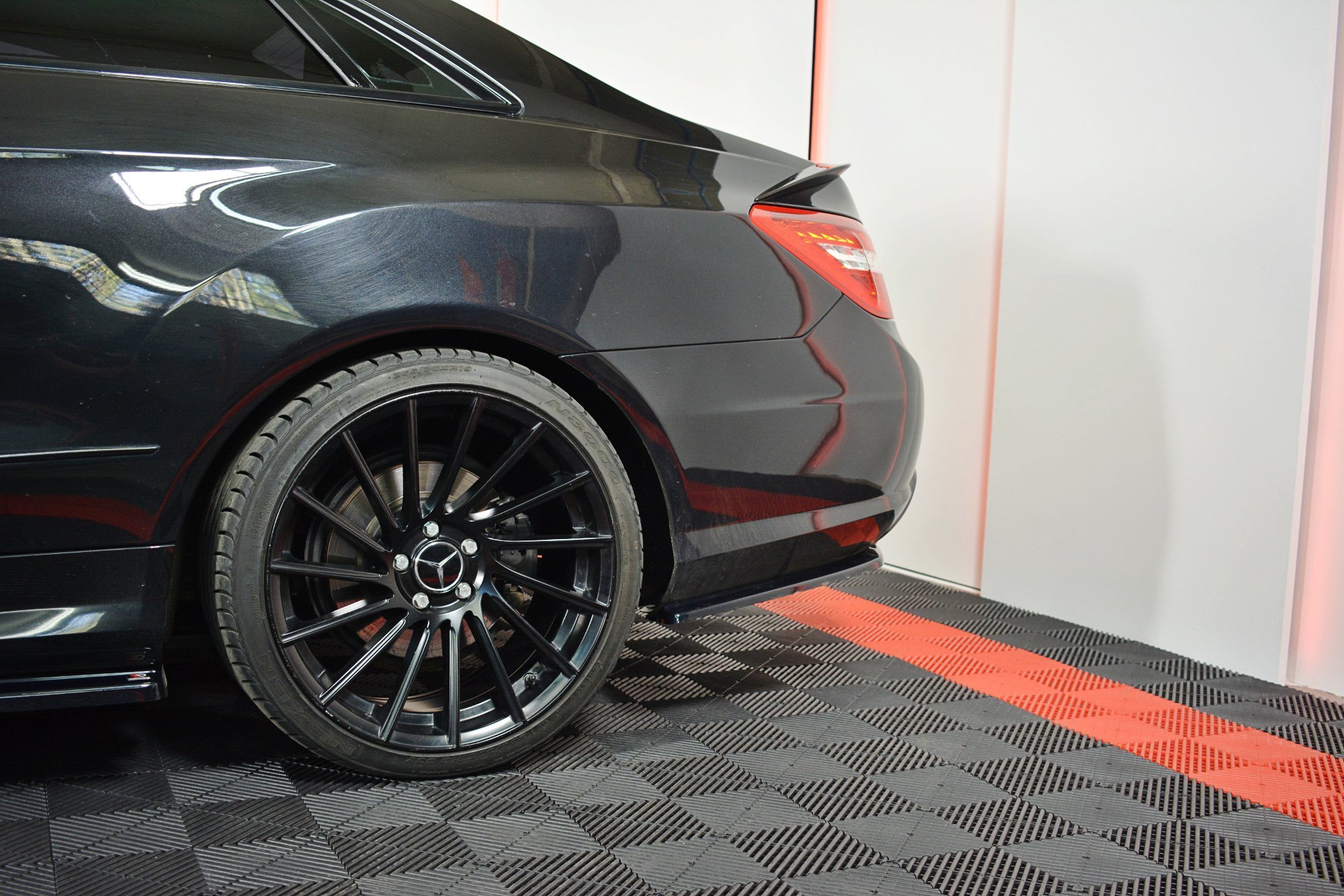 Rear Side Splitters Mercedes E-Class W207 Coupe AMG Line - 3