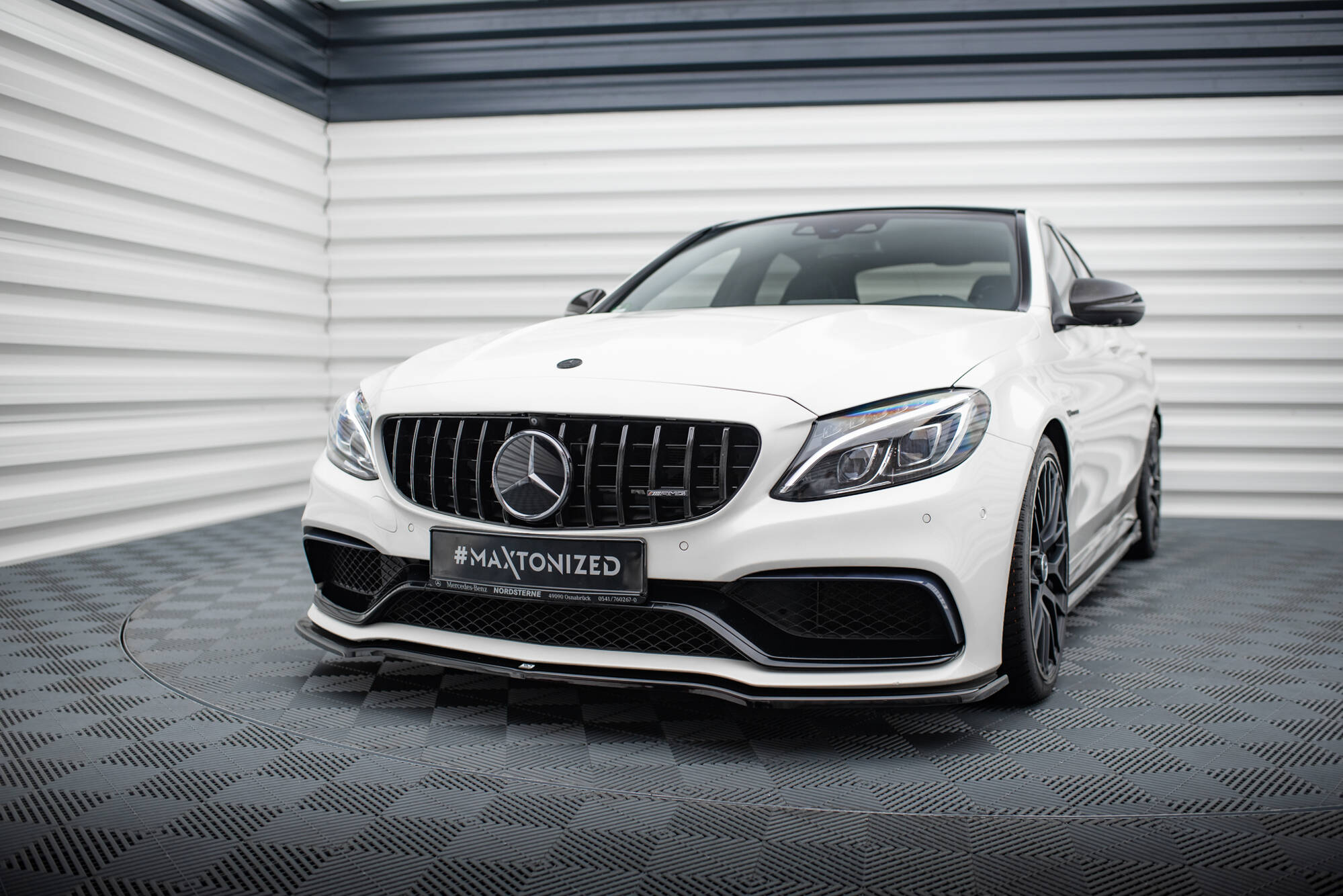 Front Splitter V.1 Mercedes-AMG C63 Sedan / Estate W205 / S205 - 4