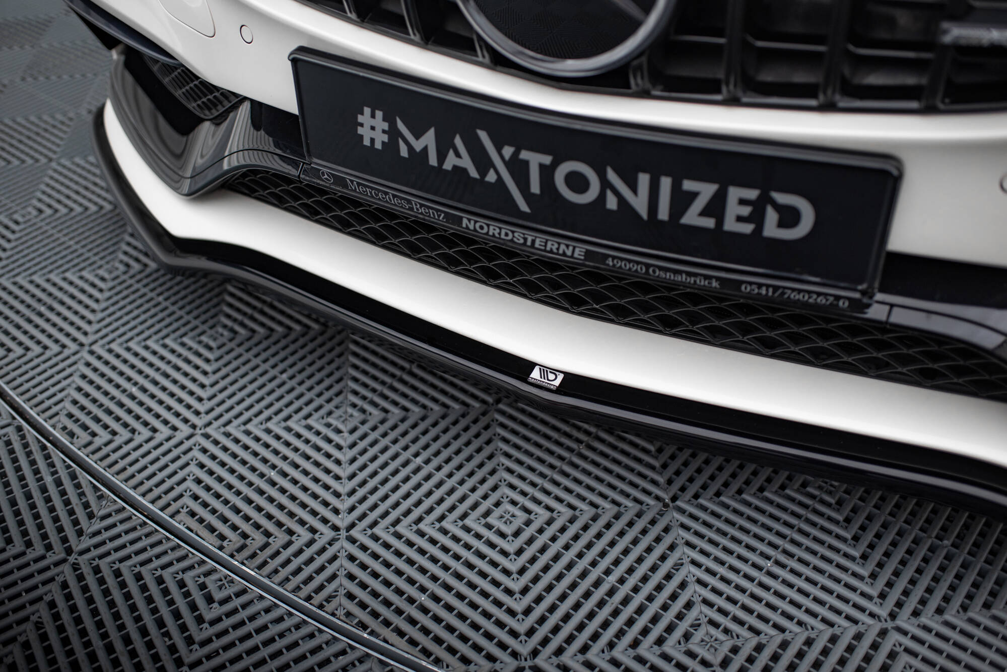 Front Splitter V.1 Mercedes-AMG C63 Sedan / Estate W205 / S205 - 3