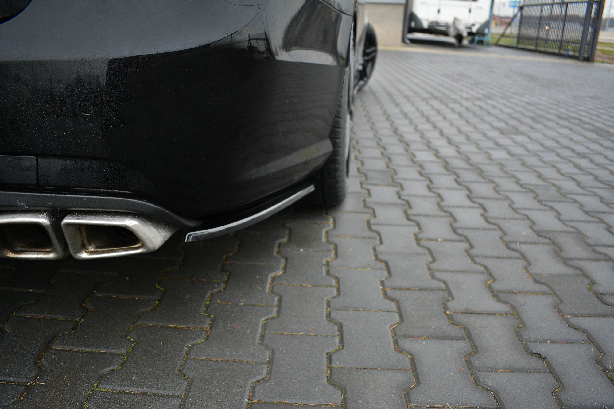 Rear Side Splitters Mercedes E-class 212 63 AMG (2009-2012) - 4