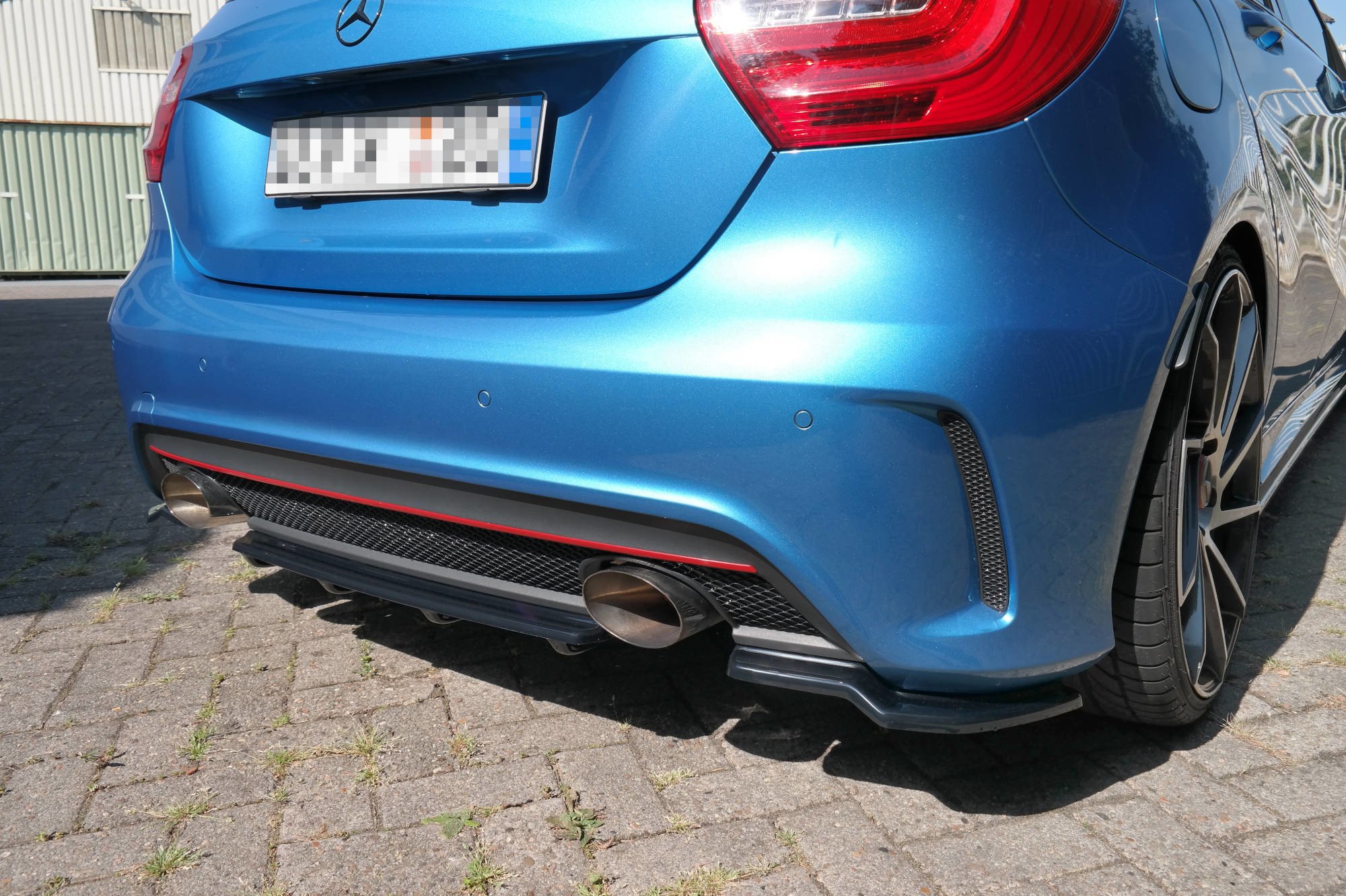 Central Rear Splitter (Vertical Bars) Mercedes A-class W176 Amg-line Pre-facelift (2013-2015) - 4
