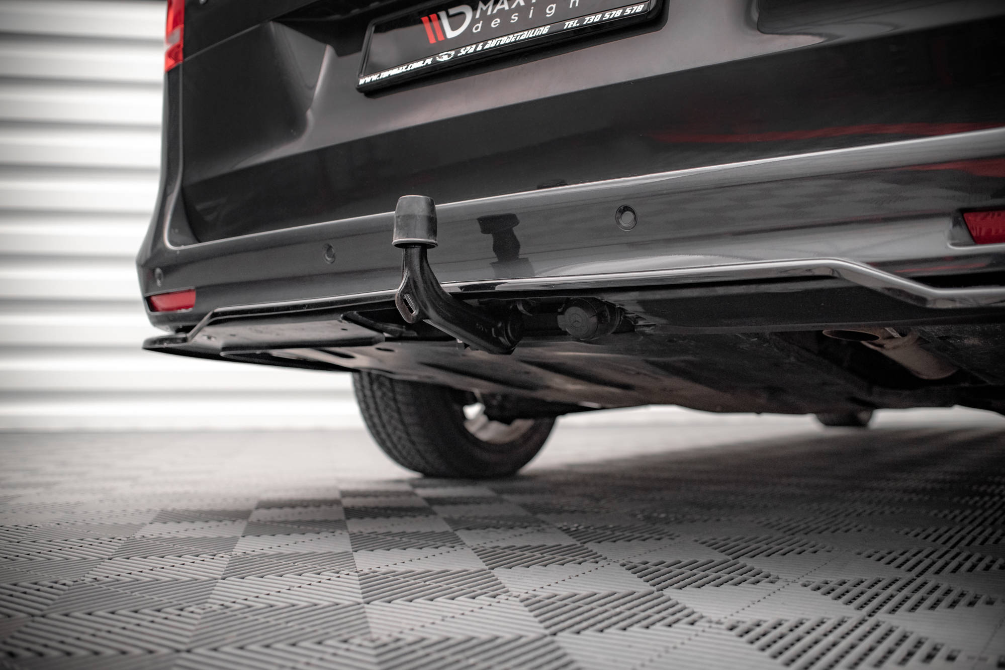 Central Rear Splitter (Vertical Bars) Mercedes V-Class AMG-Line W447 Facelift - 4