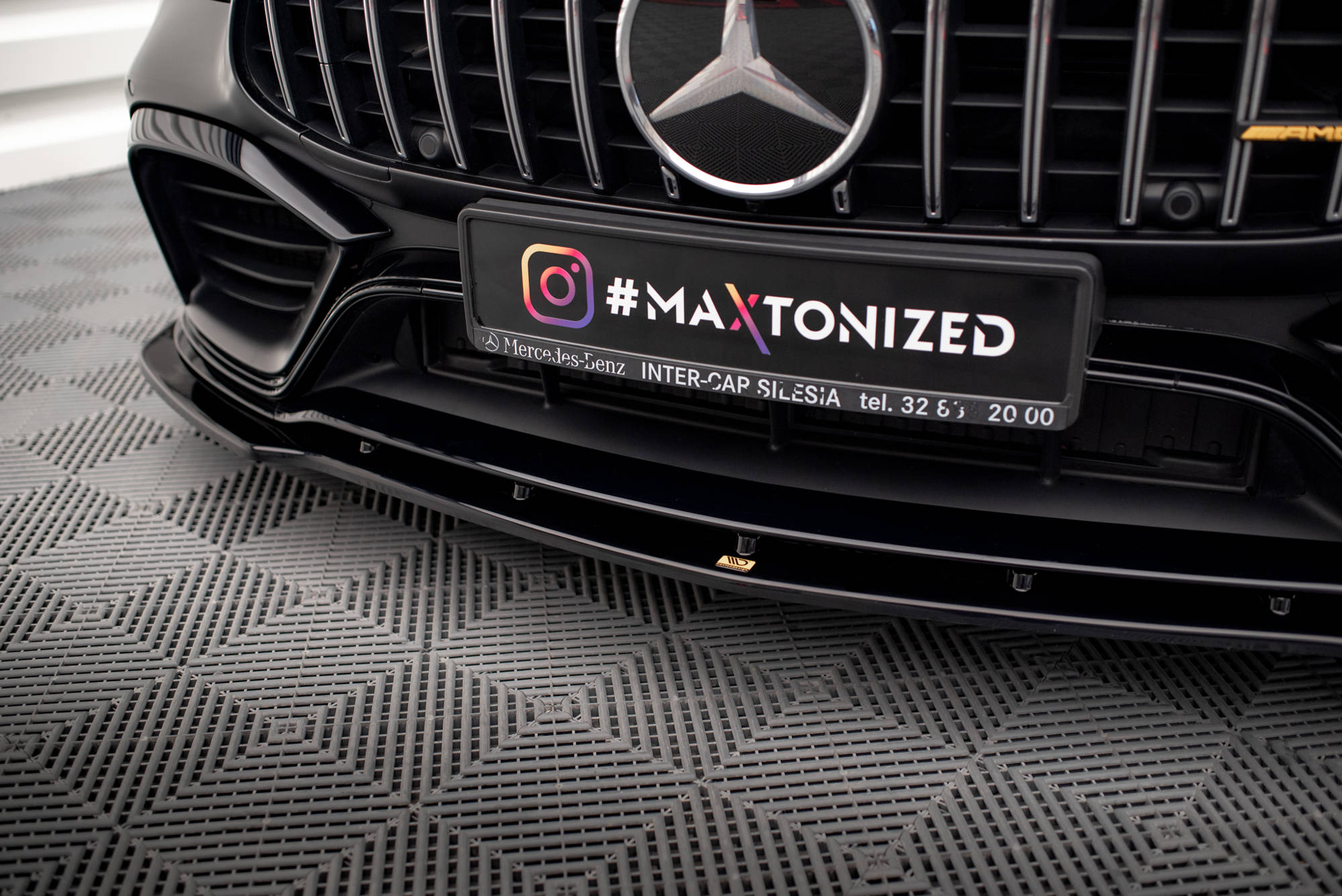 Front Splitter V.2 Mercedes AMG GT 63S 4-door Coupe Aero - 3