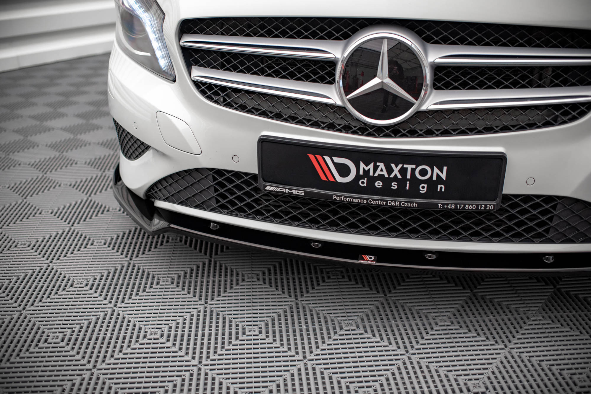 Front Splitter V.2 Mercedes A W176 (2012-2015) - 4