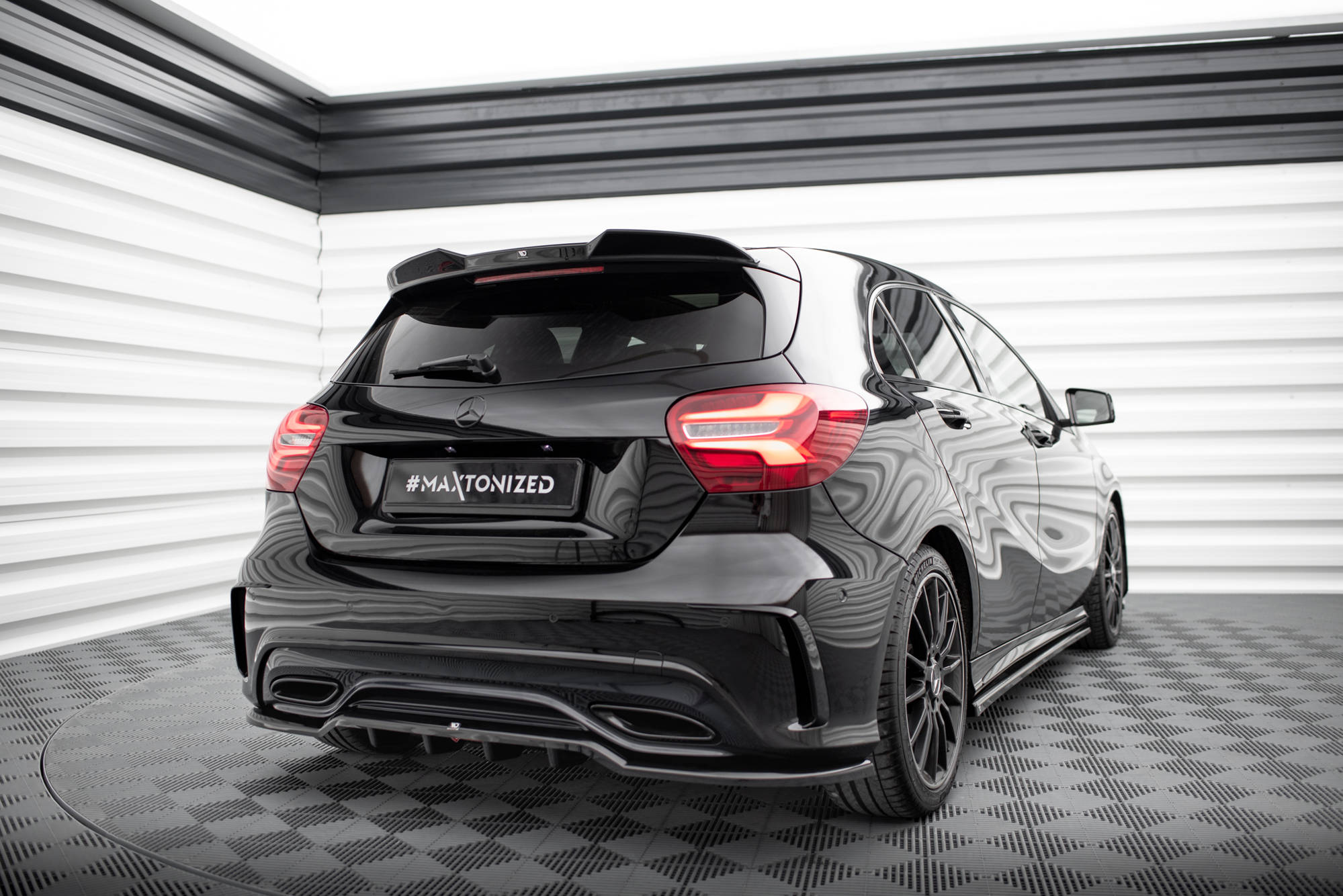 Spoiler CAP 3D Mercedes-Benz A AMG-Line W176 Facelift - 3
