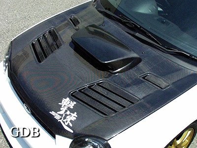 SUBARU IMPREZA GDA/B 00-03 CHARGESPEED CARBON HOOD -SCOOP