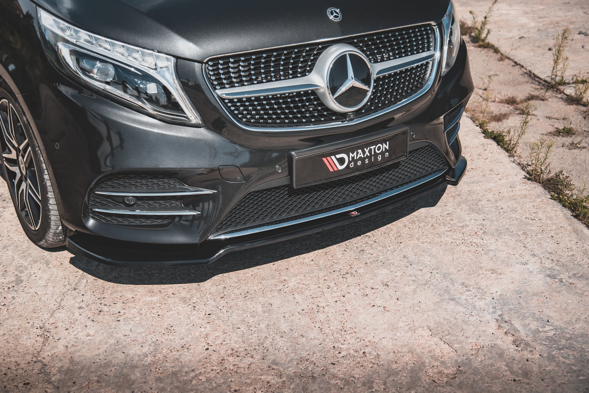 Front Splitter V.4 Mercedes-Benz V-Class AMG-Line W447 - 2