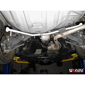 CHRYSLER 300C V6/V8 05-15 ULTRARACING 2P BAKRE NEDRE  STABILISERINGSSTAG