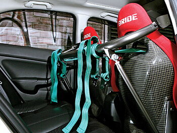 UNIVERSAL SEAT BELTS BLACK HARNESS BAR 50.5 INCH [SIX]