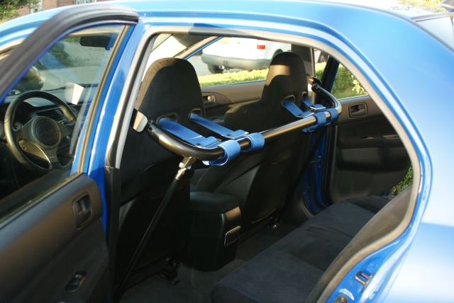 UNIVERSAL SEAT BELTS BLACK HARNESS BAR 48 INCH [SIX] - 5