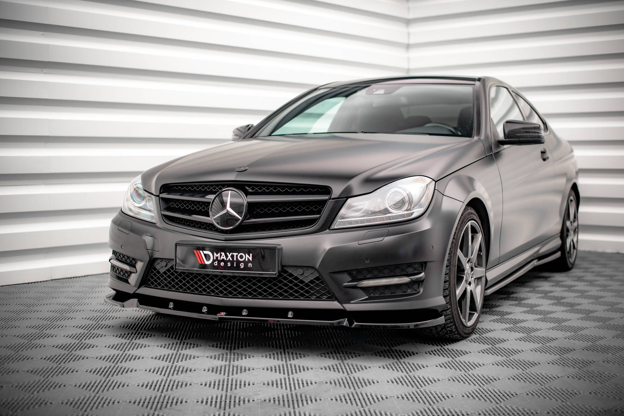 Front Splitter V.1 Mercedes-Benz C Coupe / Sedan / Estate AMG-Line C204 / W204 Facelift / S204 Facelift - 4