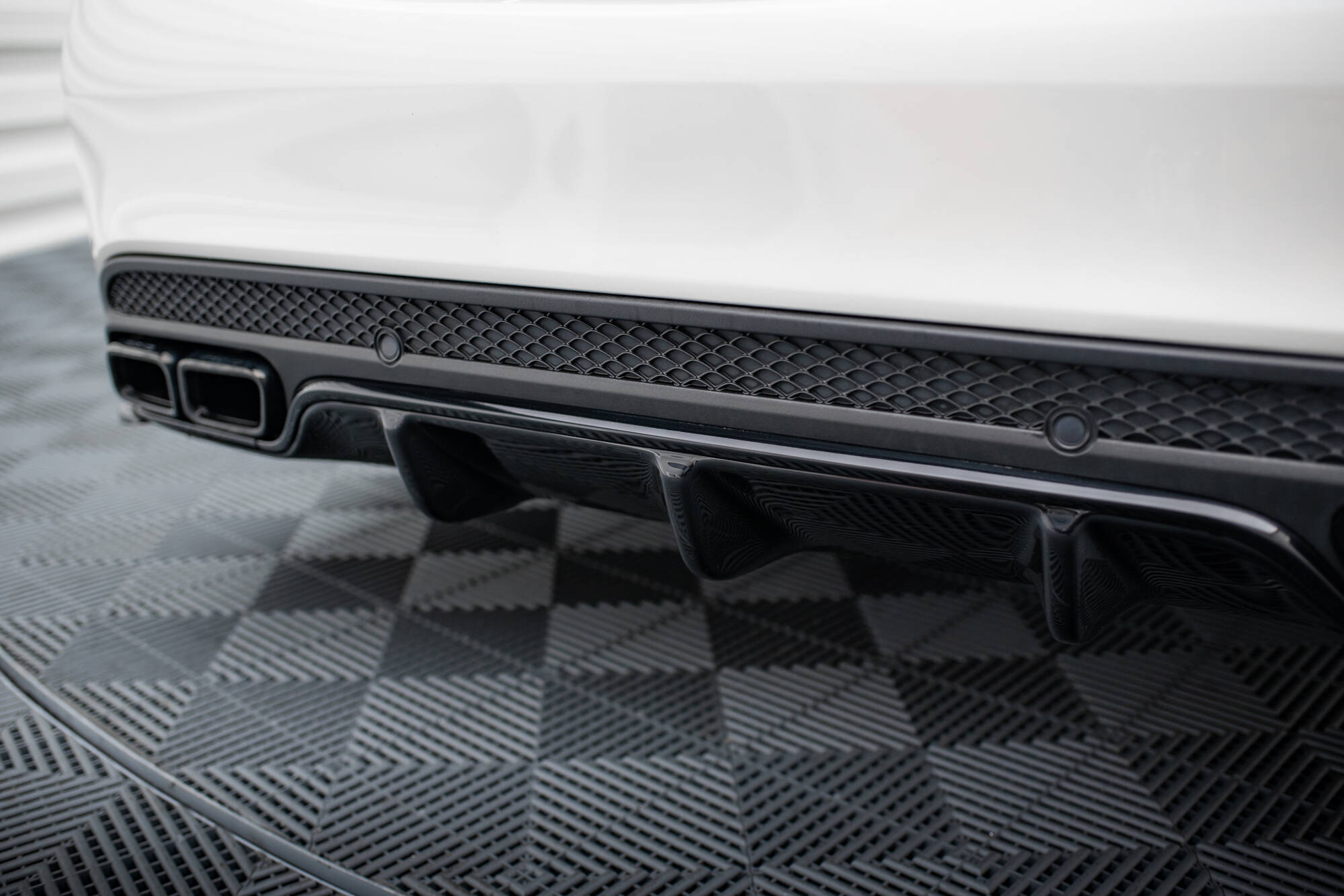 Rear Valance Mercedes-AMG C63 Sedan / Estate W205 / S205 - 4