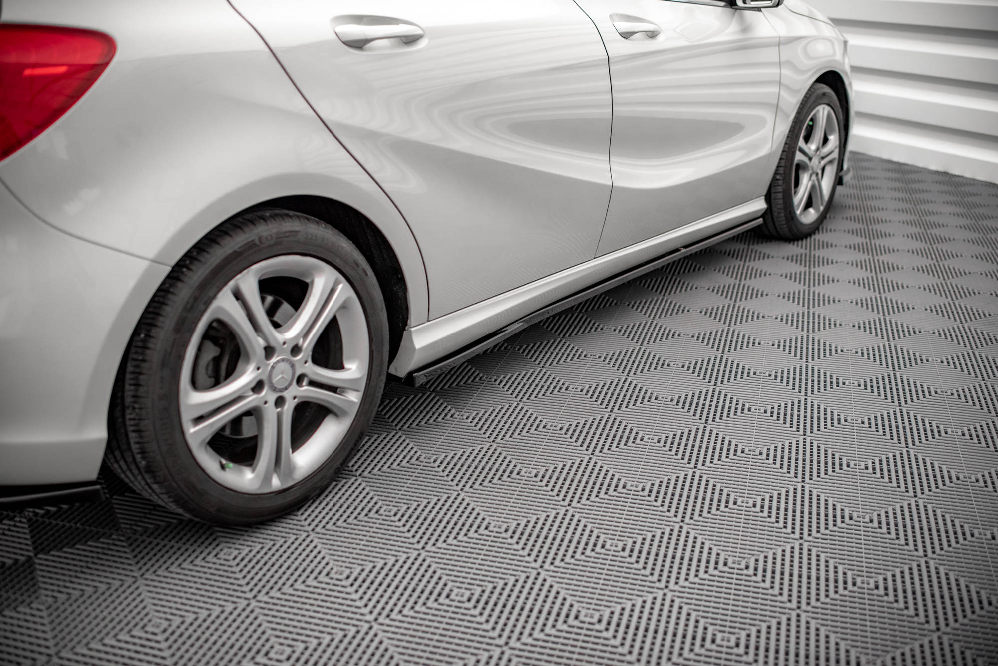 Side Skirts Diffusers V.2 Mercedes A W176 (2012-2015) - 4