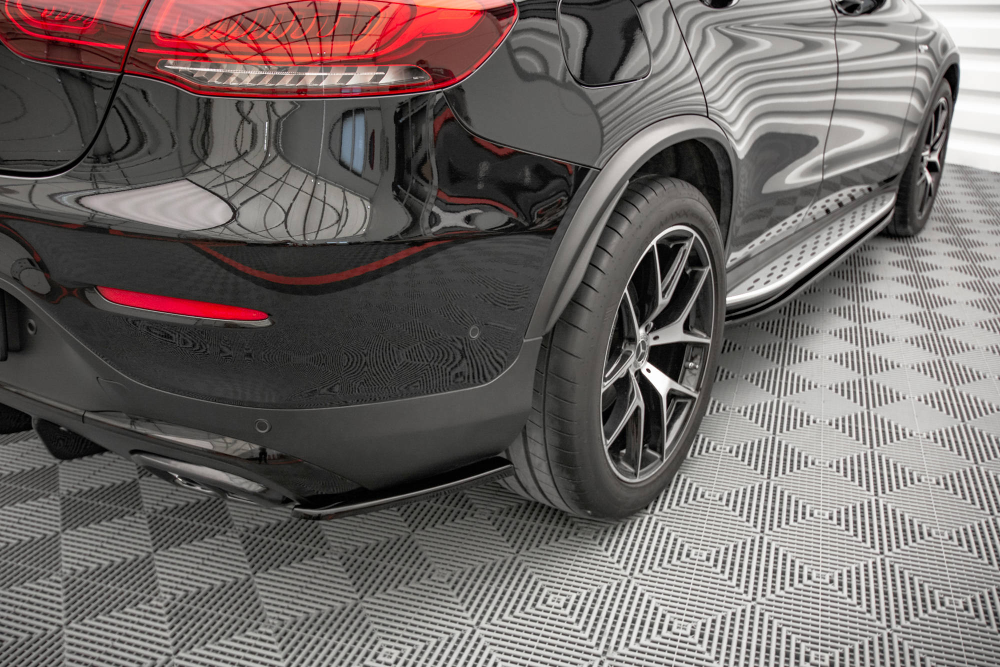 Rear Side Splitters Mercedes-Benz GLC Coupe AMG-Line C253 Facelift - 3