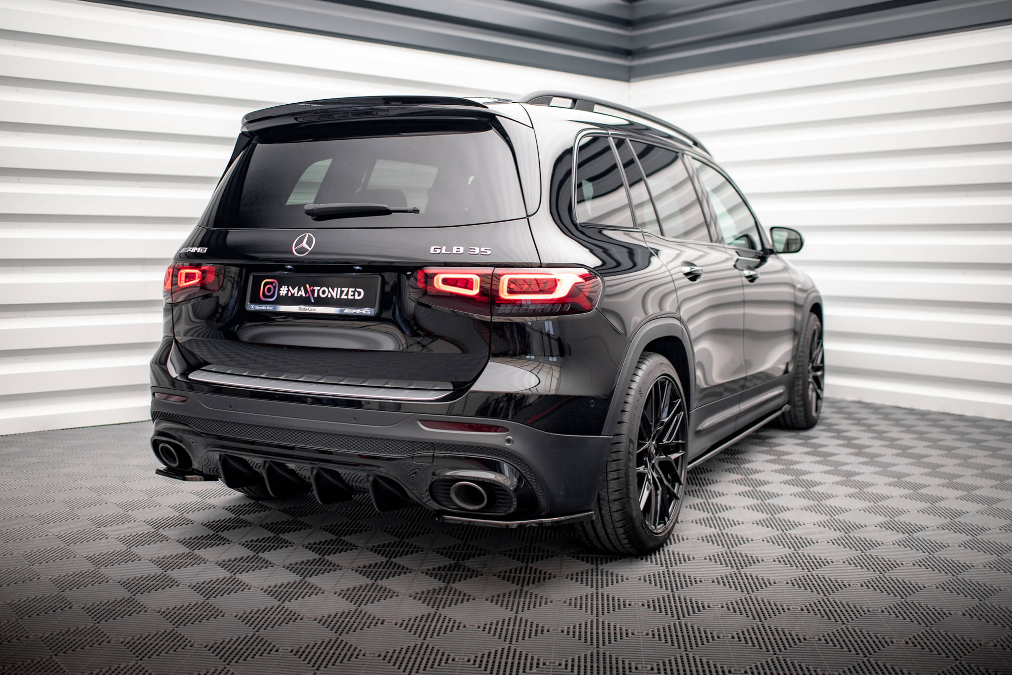 Rear Side Splitters Mercedes AMG GLB 35 X247 - 4