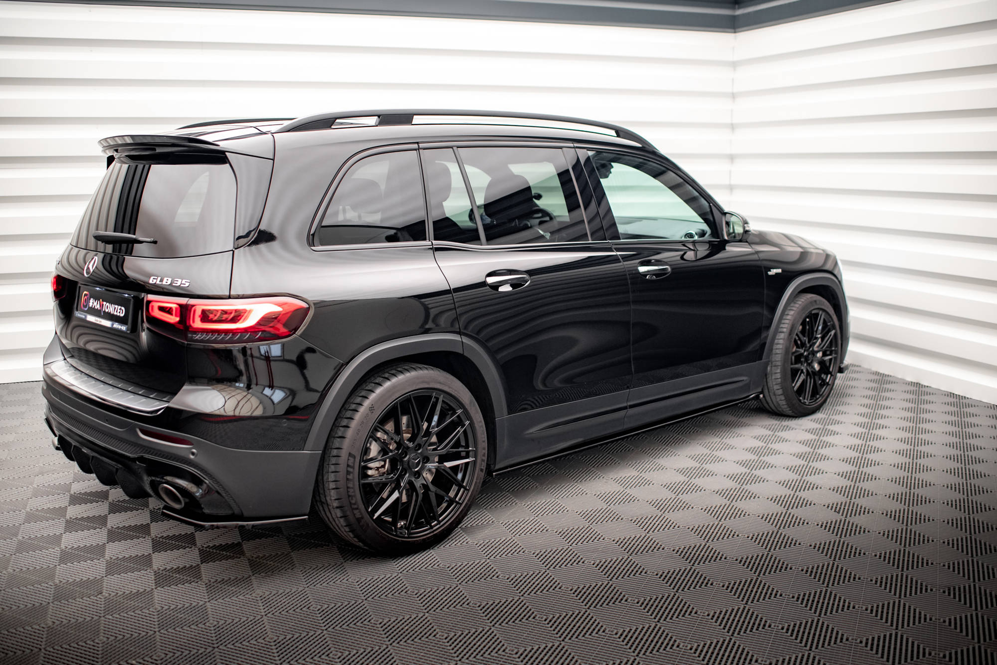 Side Skirts Diffusers Mercedes AMG GLB 35 X247 - 3