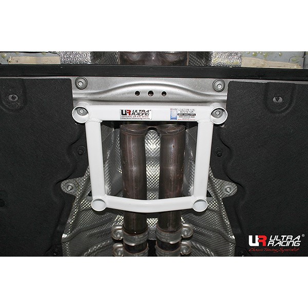 AUDI A6/S6 C7 11+ ULTRARACING 4-POINT MID LOWER BRACE 3011 - 6