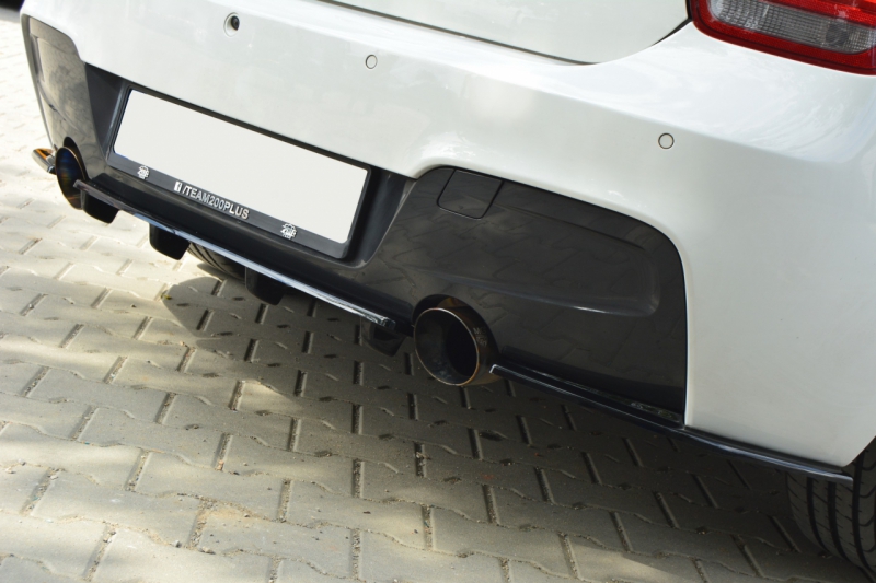 CENTRAL REAR SPLITTER BMW 1 F20 M-POWER (WITH VERTICAL BARS)