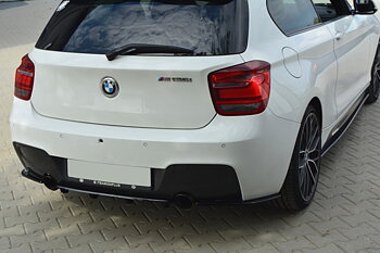CENTRAL REAR SPLITTER BMW 1 F20 M-POWER (WITH VERTICAL BARS)