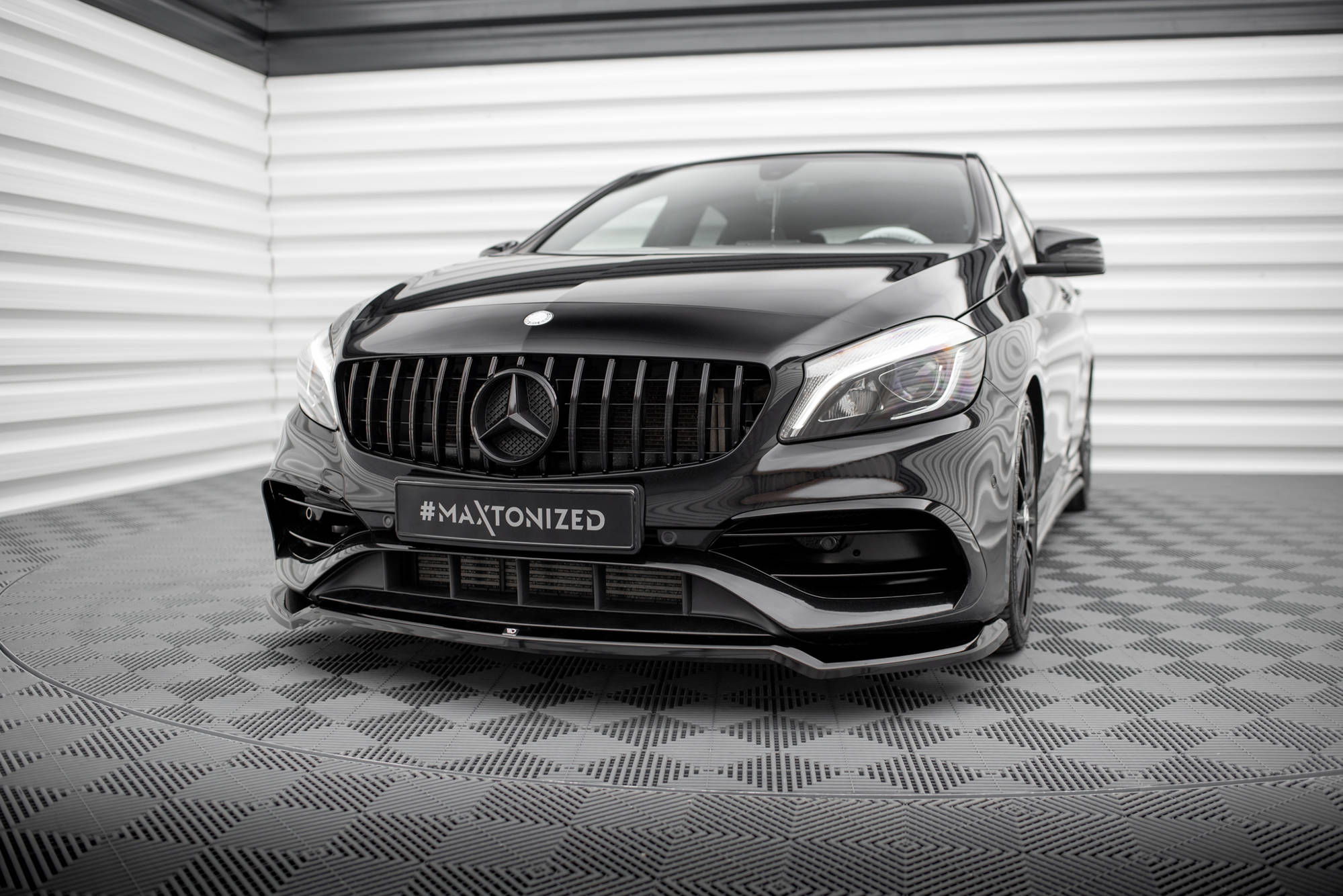 Front Splitter V.1 Mercedes-Benz A AMG-Line W176 Facelift - 4