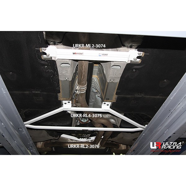 AUDI A8 D4 10+ ULTRARACING 2-POINT REAR LOWER BRACE 3076 - 7