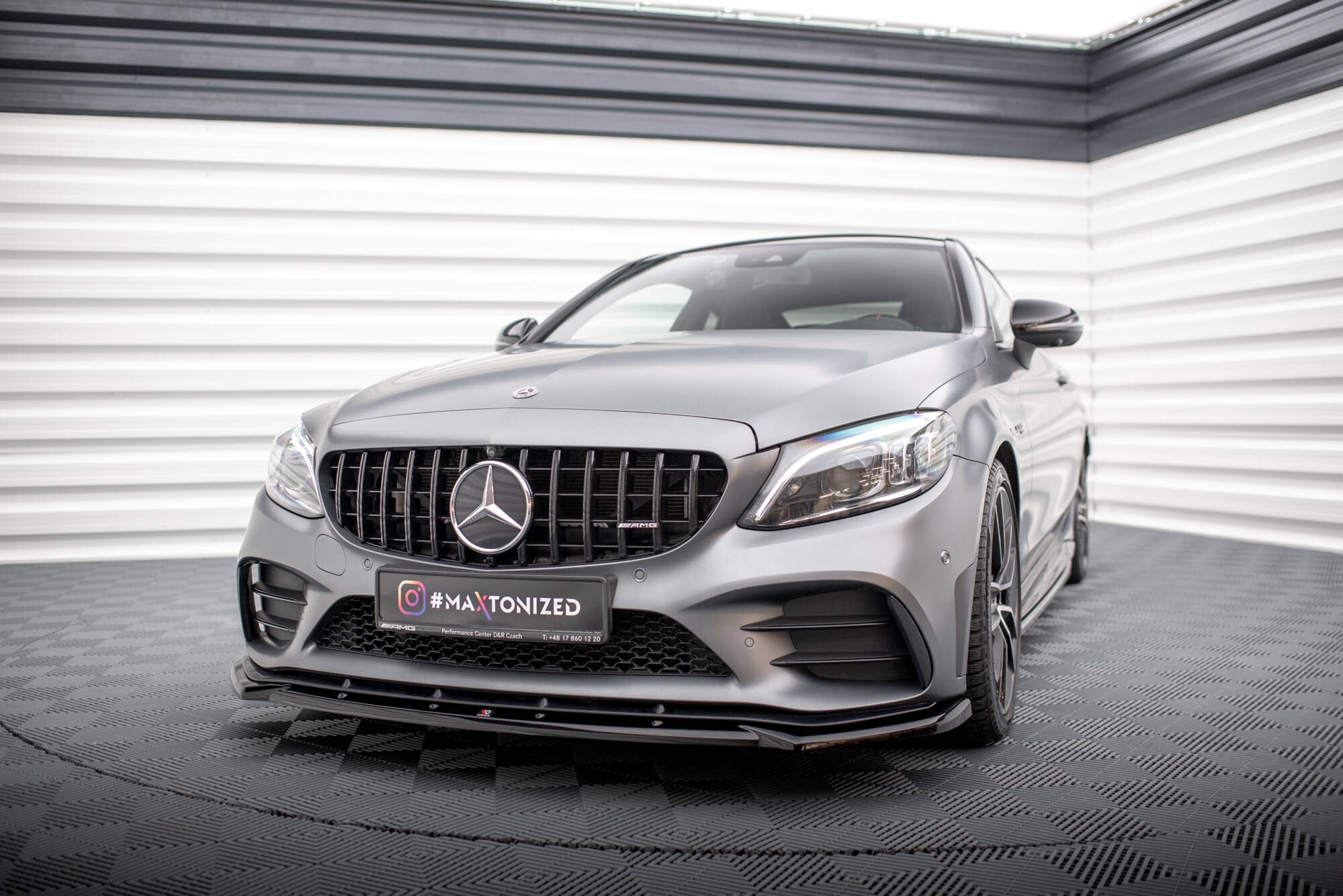 Front Splitter V.2 Mercedes-AMG C43 Coupe / Sedan C205 / W205 Facelift - 4