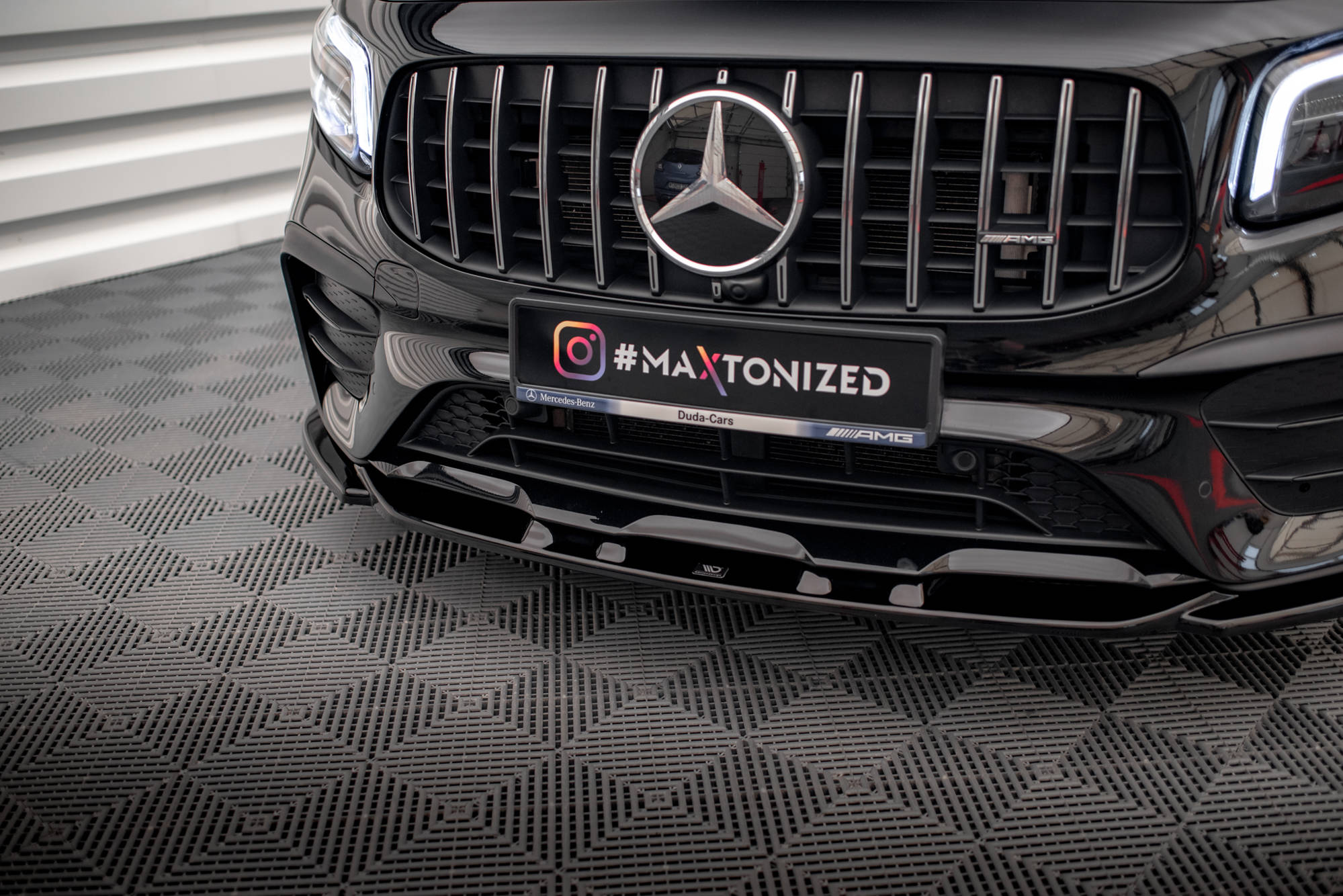 Front Splitter V.2 Mercedes AMG GLB 35 X247 - 3