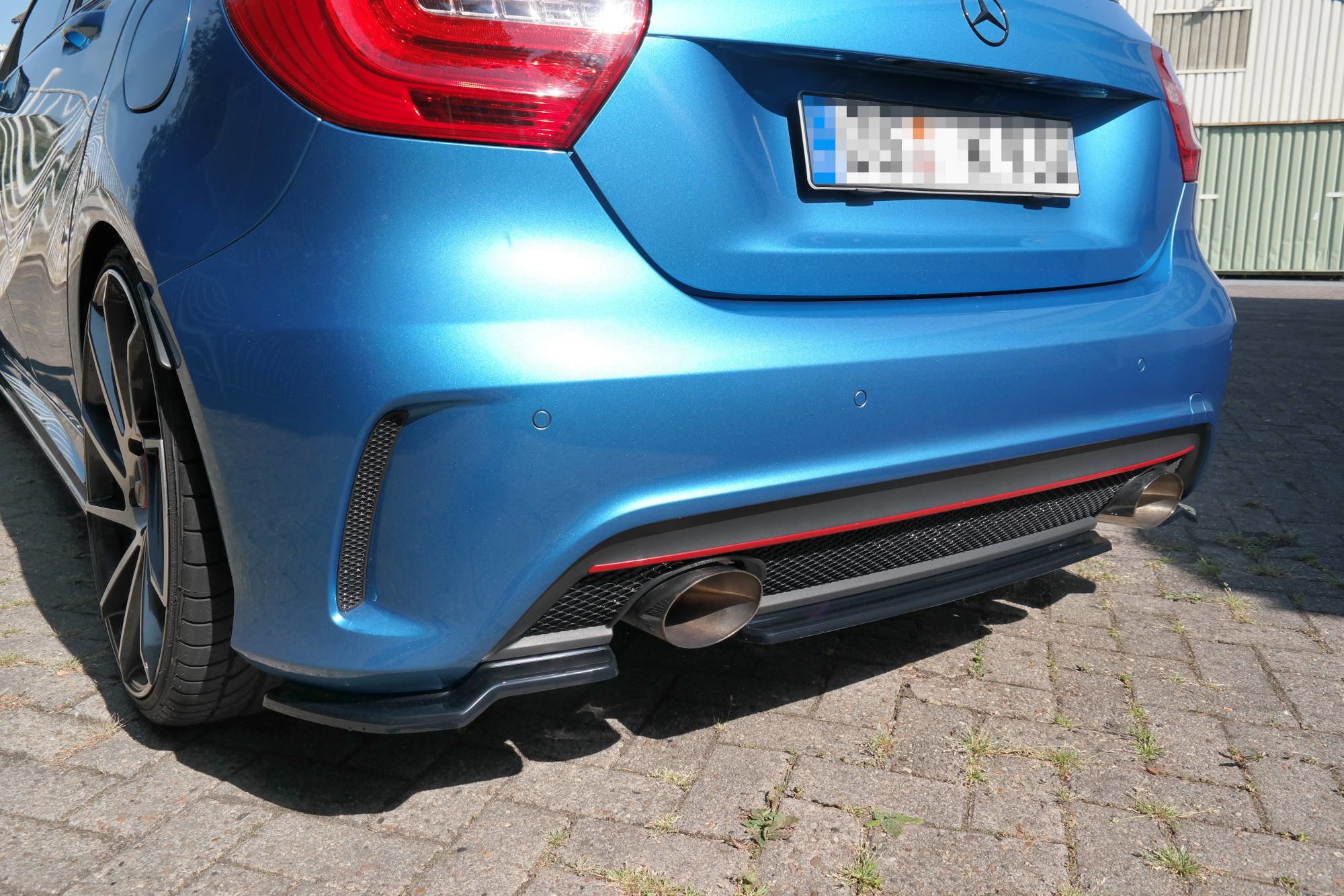 Central Rear Splitter (NO Vertical Bars) Mercedes A-class W176 Amg-line Pre-facelift (2013-2015) - 4