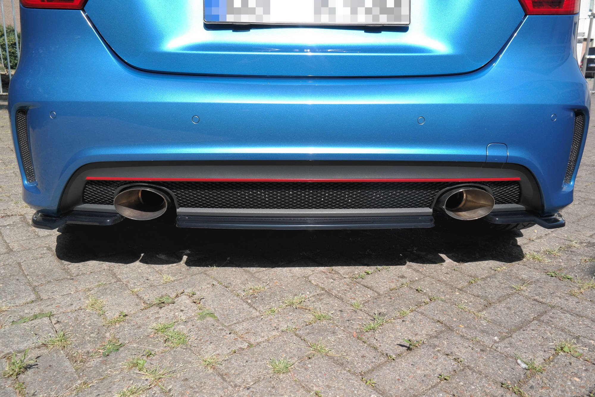 Central Rear Splitter (NO Vertical Bars) Mercedes A-class W176 Amg-line Pre-facelift (2013-2015)